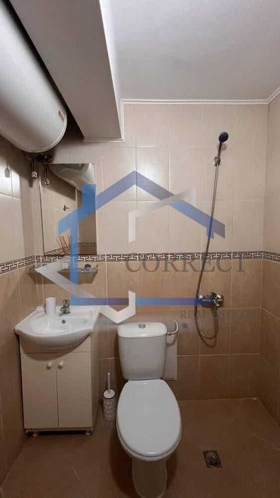 Дава се под наем Двустаен апартамент в Варна, Колхозен пазар - 60 кв.м за 397.8 € - Снимка #8