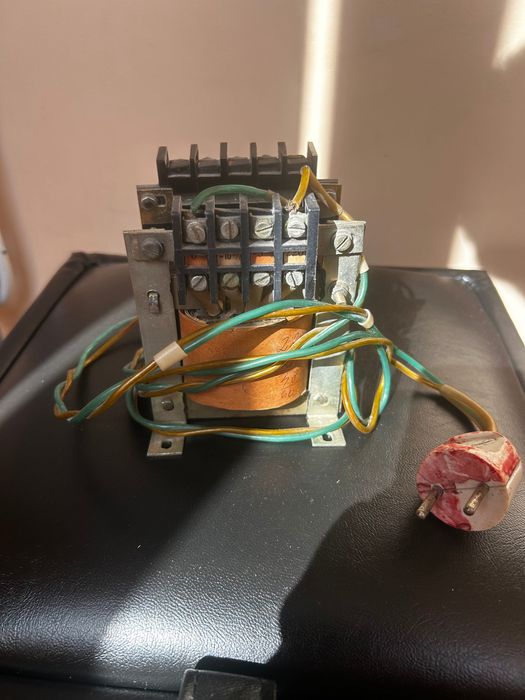 Stabilizator tensiune 380V-24V