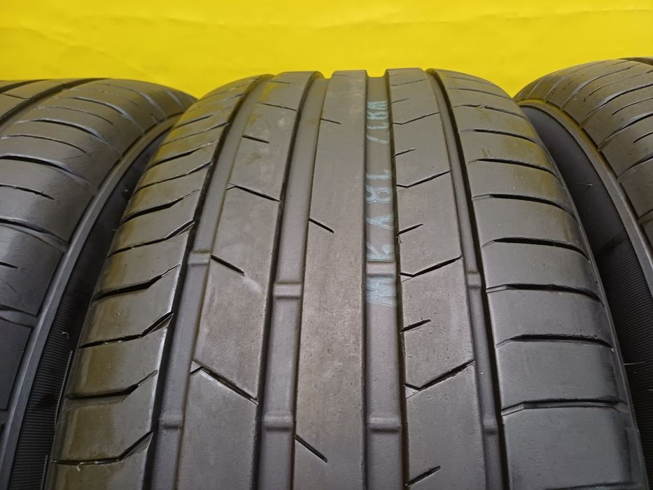 Шины 255 55 R18 Toyo комплект