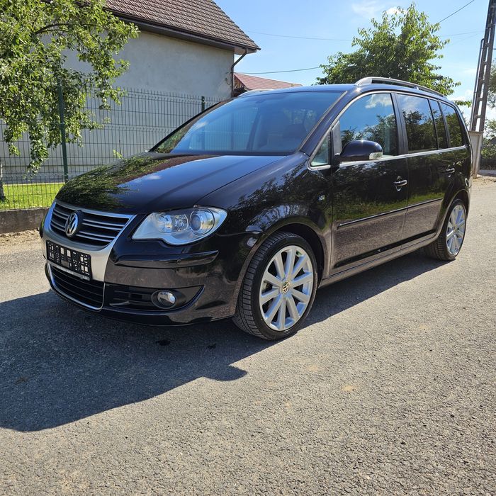 VW Touran R Line 2.0 TDI