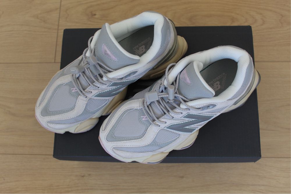 New Balance 9060