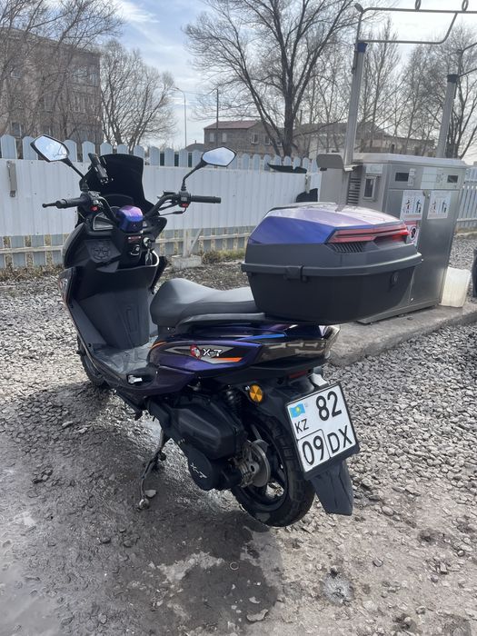 Скутер макси 150куб