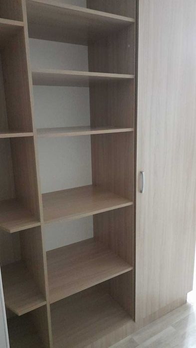 шкаф с полками  продам