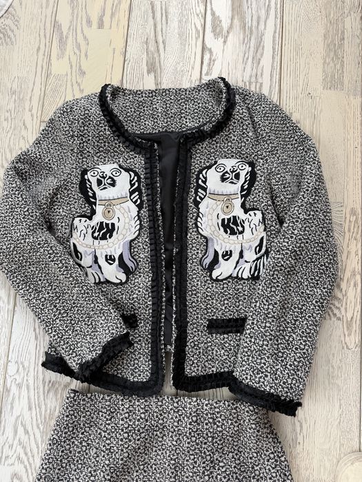 Дамски костюм от букле