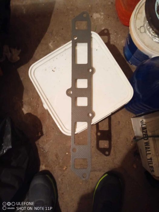 Гарнитури за Уаз 2 броя