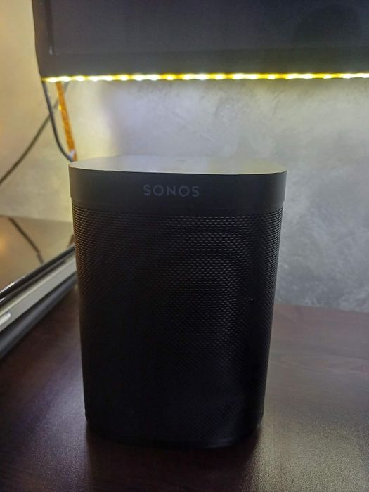 Boxa sonos   sunt clar si puternic bass