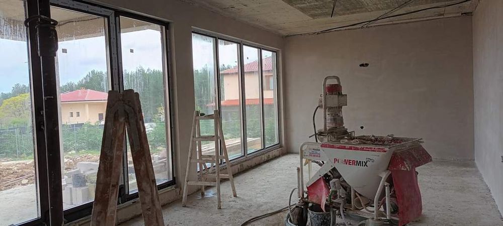 Строителна фирма извършва Турбозолна/Машинна мазилка