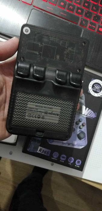 Consola Jocuri Retro R36S- 15638 jocuri - Ca noua - Card Samsung 64 GB