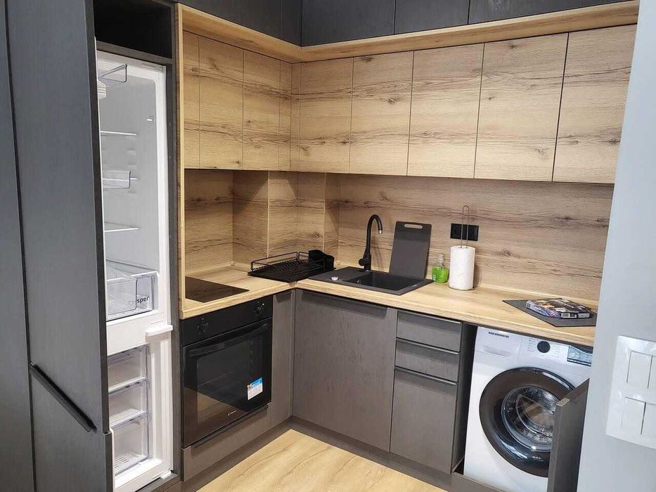 Дава се под наем Двустаен апартамент в Пловдив, Център - 68 кв.м за 500 € - Снимка #4