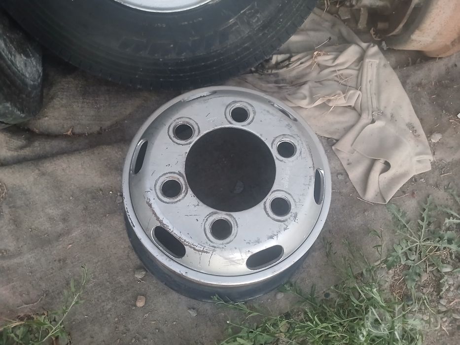 Запчасти на машине
