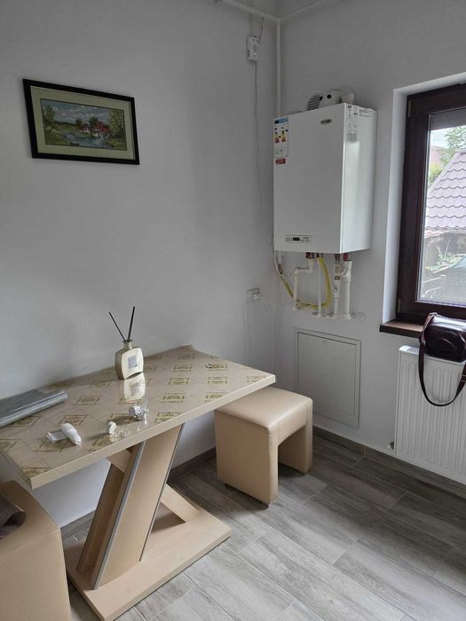 Apartament de Închiriat 3 CAM PRET 500E