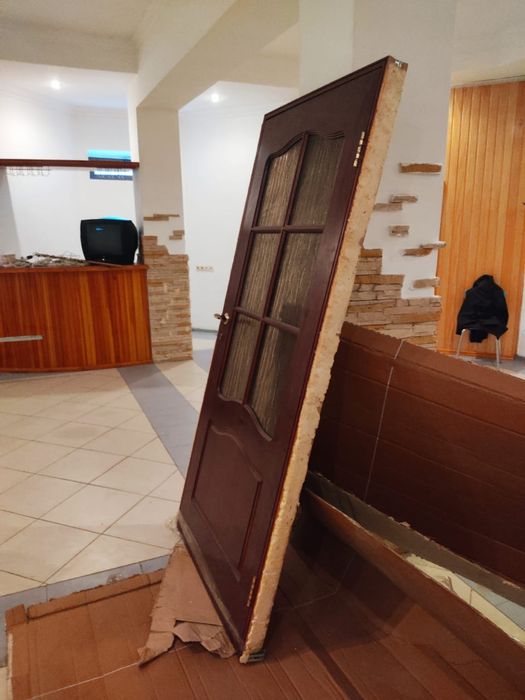 Продам дверь