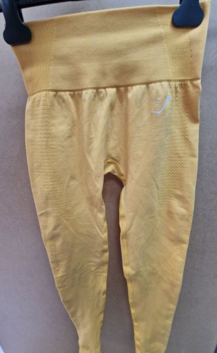 Gymshark жълто клинче xs