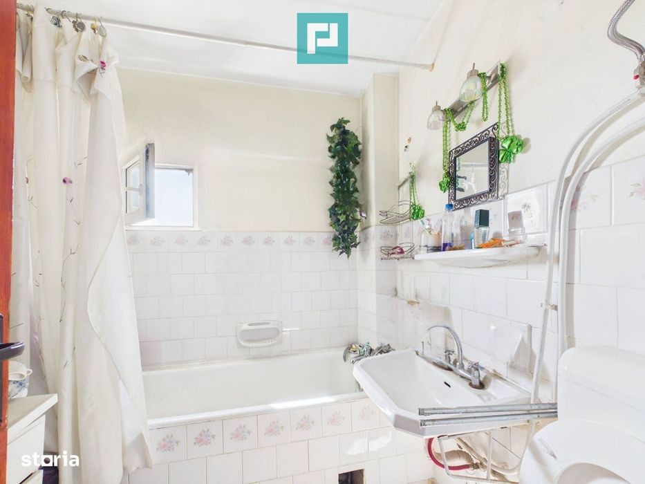Apartament cu 3 camere, în orașul Sebiș, Arad
