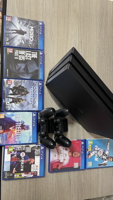 PS4 Pro 1 TB+ Jocuri+Stander
