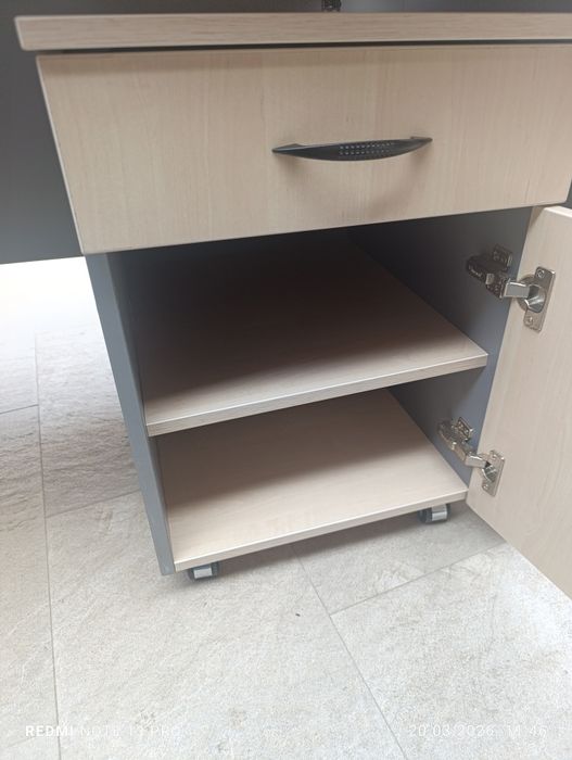 Продам офисный стол