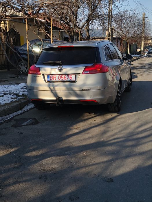 Se vinde opel insignia