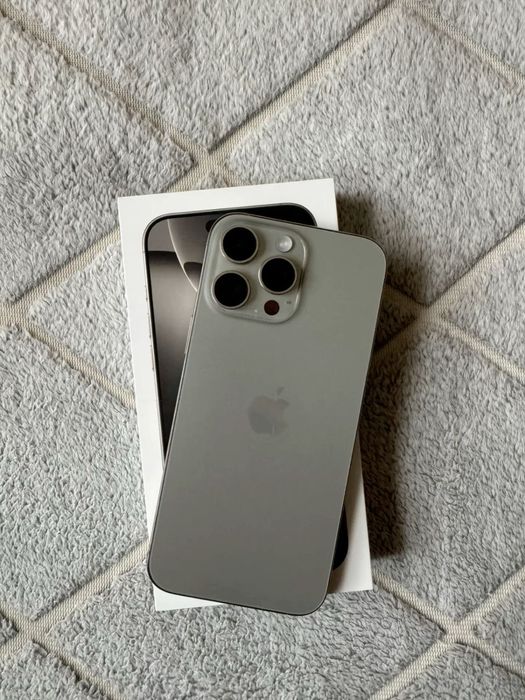 iPhone 16 pro max 256gb