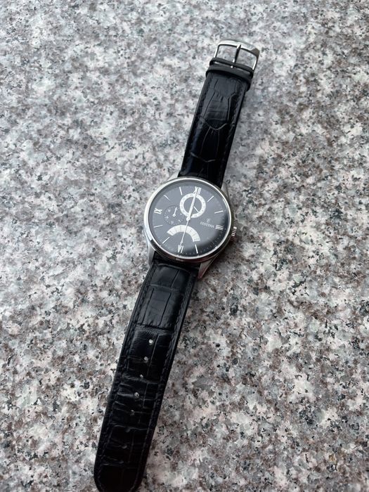 Ceas Festina elvețian