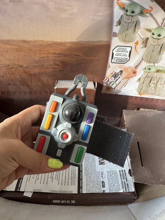 Продам интерактивную игрушку