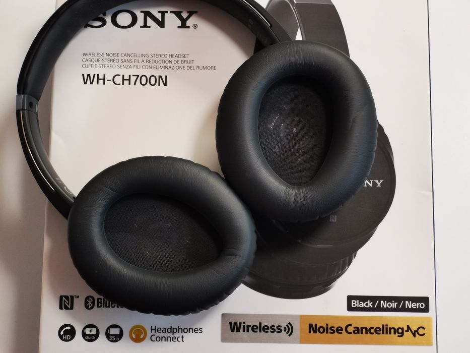 Блутуут  Слушалки Сони !