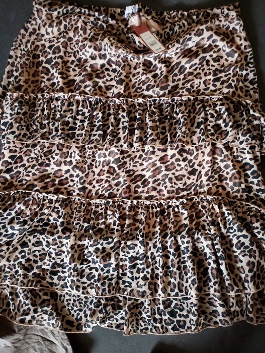 Размер 52 нови поли