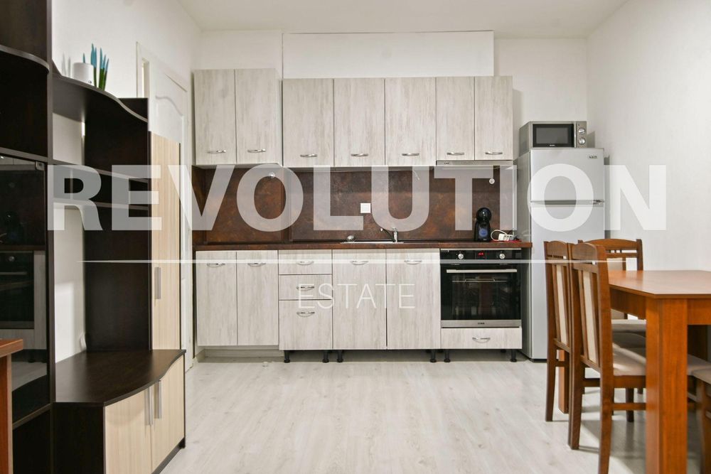 Дава се под наем Двустаен апартамент в София, Люлин 10 - 55 кв.м за 560.49 € - Снимка #3