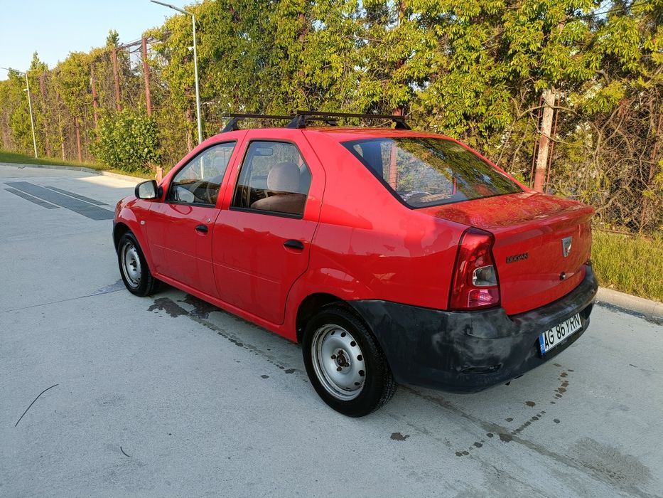 Vând LOGAN 1.2 benzina