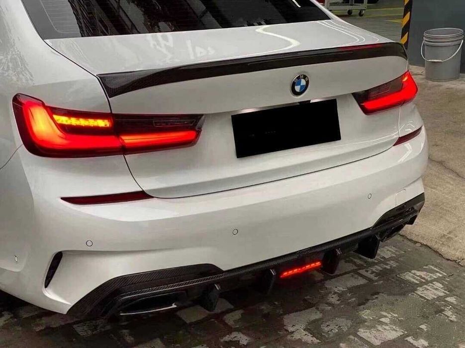 Eleron BMW Seria 3 G20 M Performance - Negru Lucios