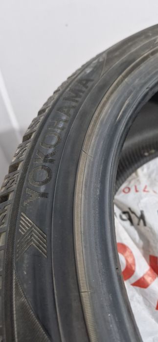 R 235/45/18      .