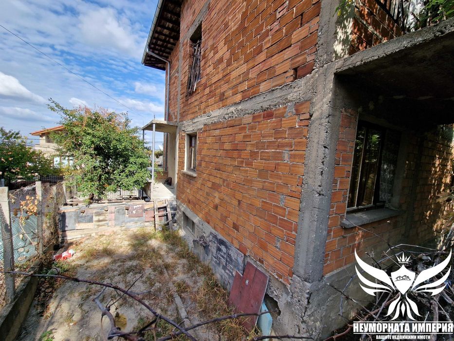 Продава се Къща в Асеновград - 424 кв.м за 399 €/кв.м - Снимка #20