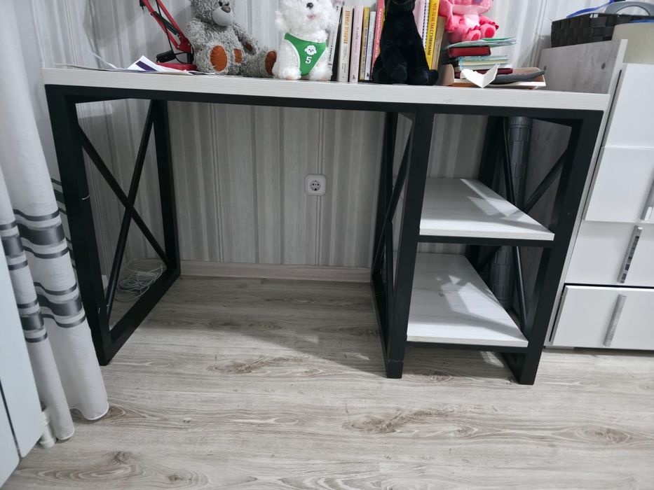 Стол в стиле Lort за 45к тенге