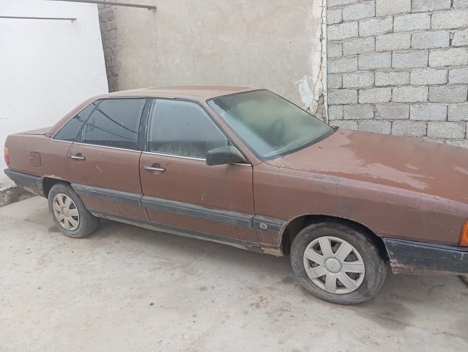 Машина Ауди с3,2,2 Атакет