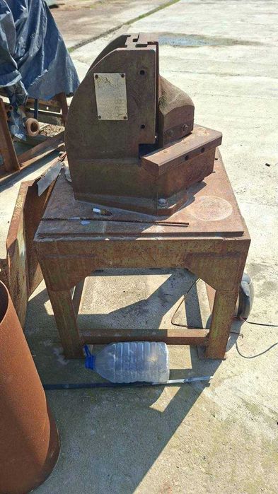 Shtampovichni Stonok Ruchnoy