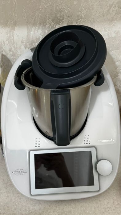 ТМ 6 вместе чемоданом продается !