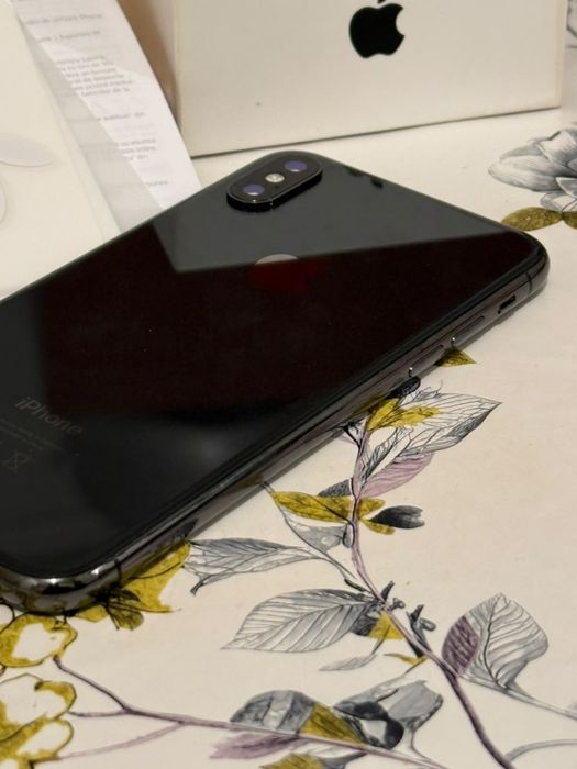 Продам iphone X Айфон 10