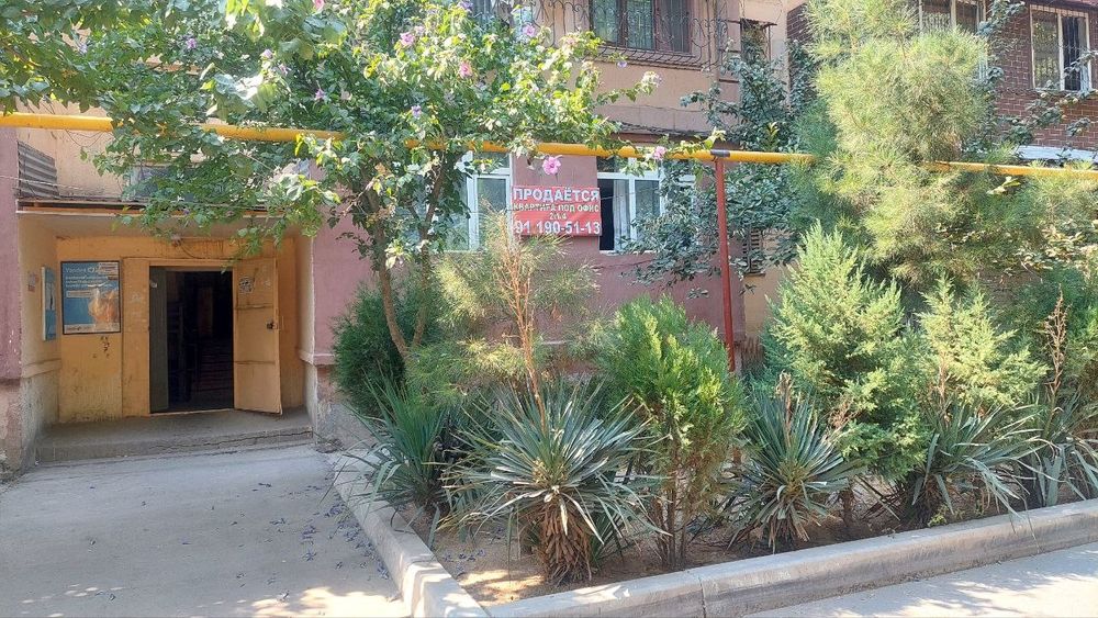 Продаëтся Своя 2х комнатная квартира на 1 этаже квартал Г9А