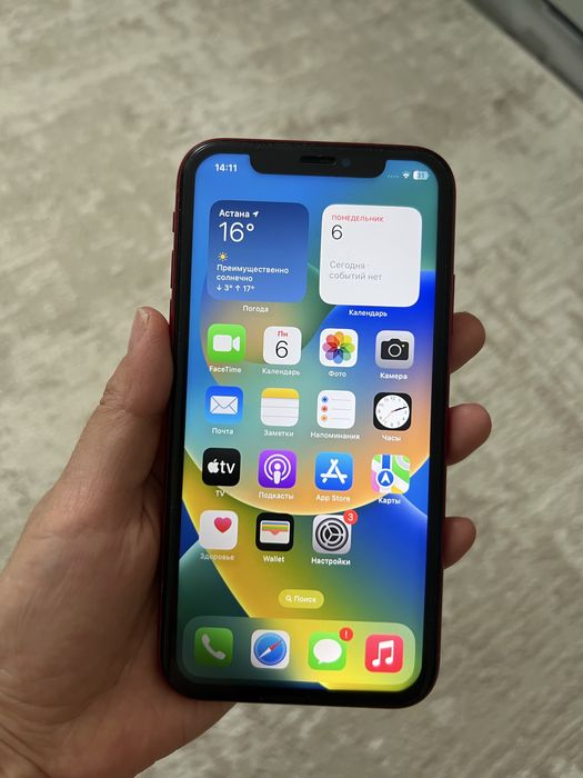 Продам Iphone XR red 64 гб