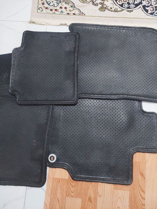 Полик на камри 75