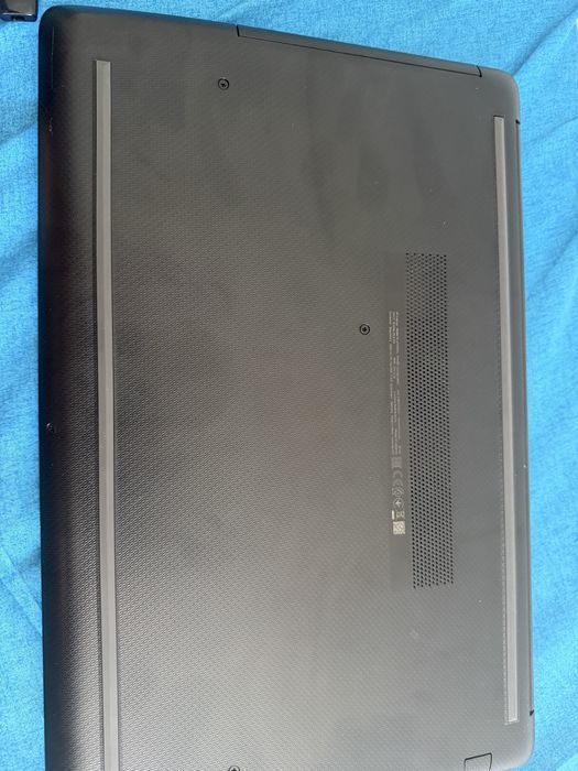 Vand Laptop Hp in stare perfecta de functionare