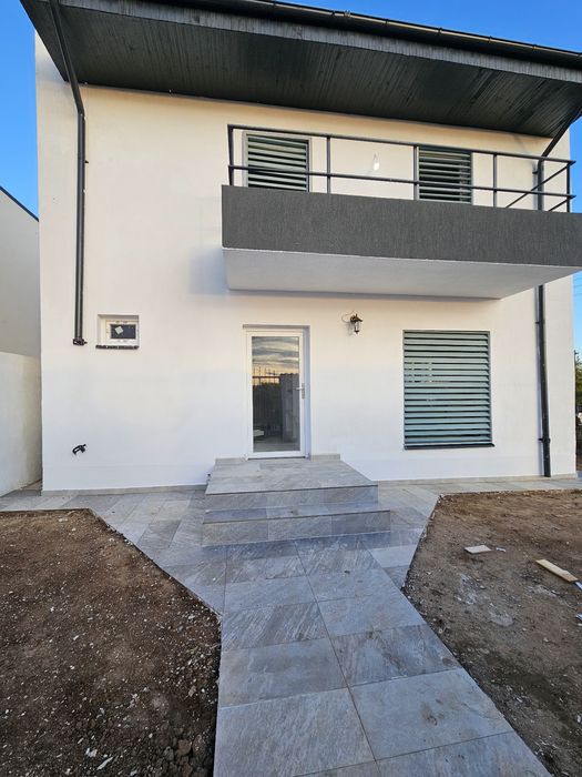 Casa  Metro/ Contructie Top