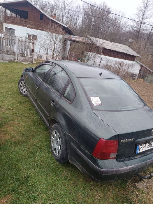 Vând Passat 1.8 benzina cu gaz