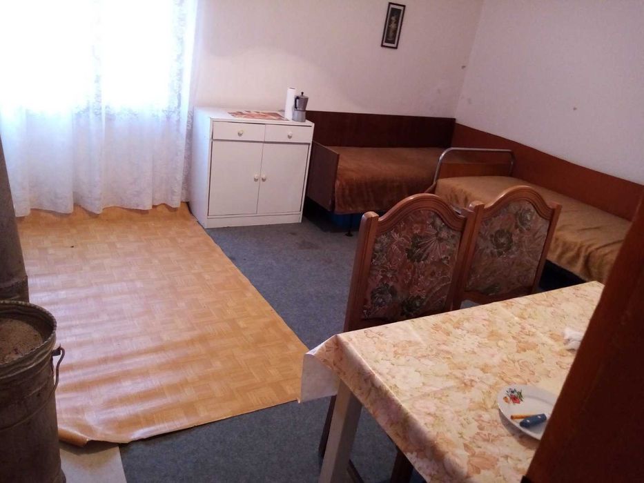 Стопански двор със застроена площ