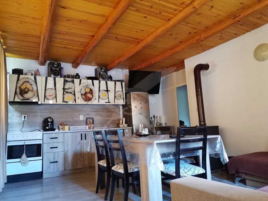 Продава се Къща в с. Сини връх, Област Пловдив - 120 кв.м за 850 €/кв.м - Снимка #2