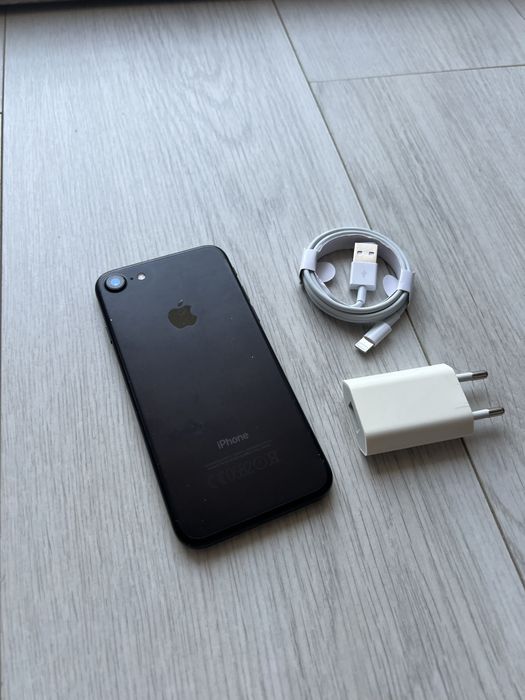 • Iphone  5SE - 6S - 7 • neverlocked •