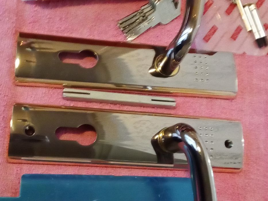 Замок врезной на входную дверь ( Meloni  НОВЫЙ )