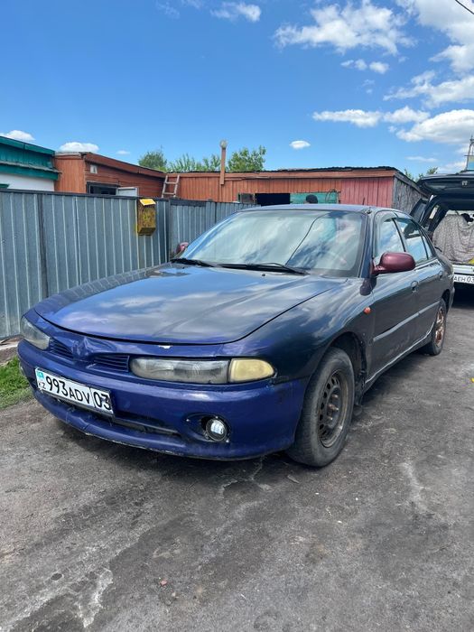 Mitsubishi galant 1993года