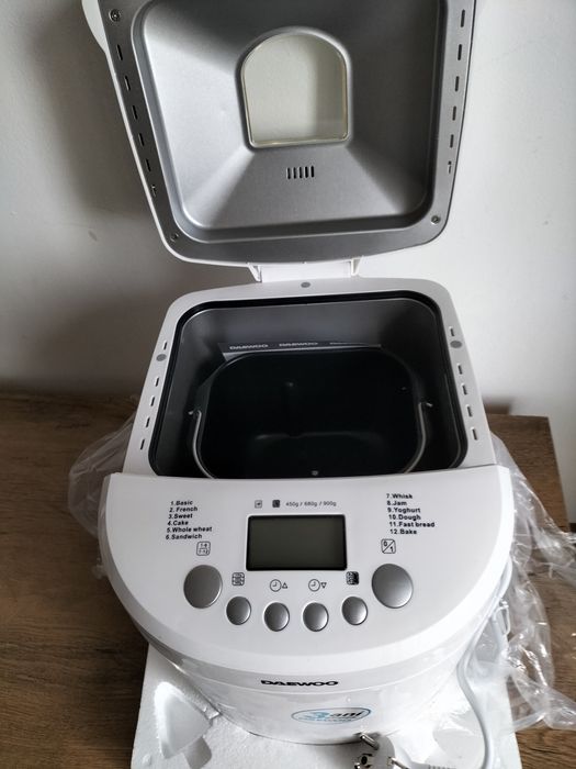 VAND mașină de făcut pâine DAEWOO