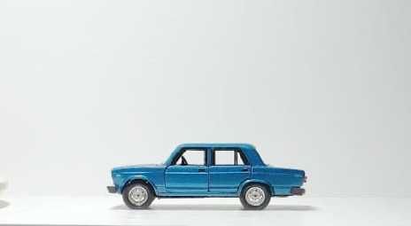 модель ВАЗ 2107 1:43