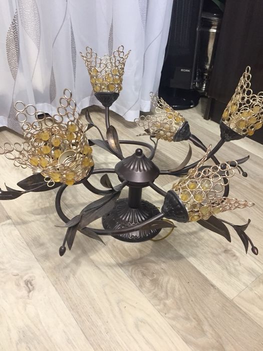 Люстра качественная рабочая